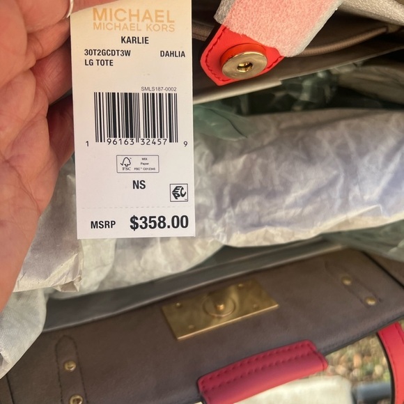 MICHAEL KORS SALMON ans BAMBOO coloured large Tote, NWT - Picture 13 of 16